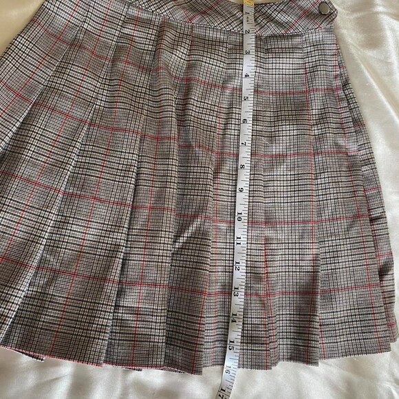 H&M Plaid Mini Skirt - Picture 5 of 6